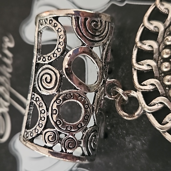 Scarf Pendant. Goth Victorian Camio - Picture 3 of 5